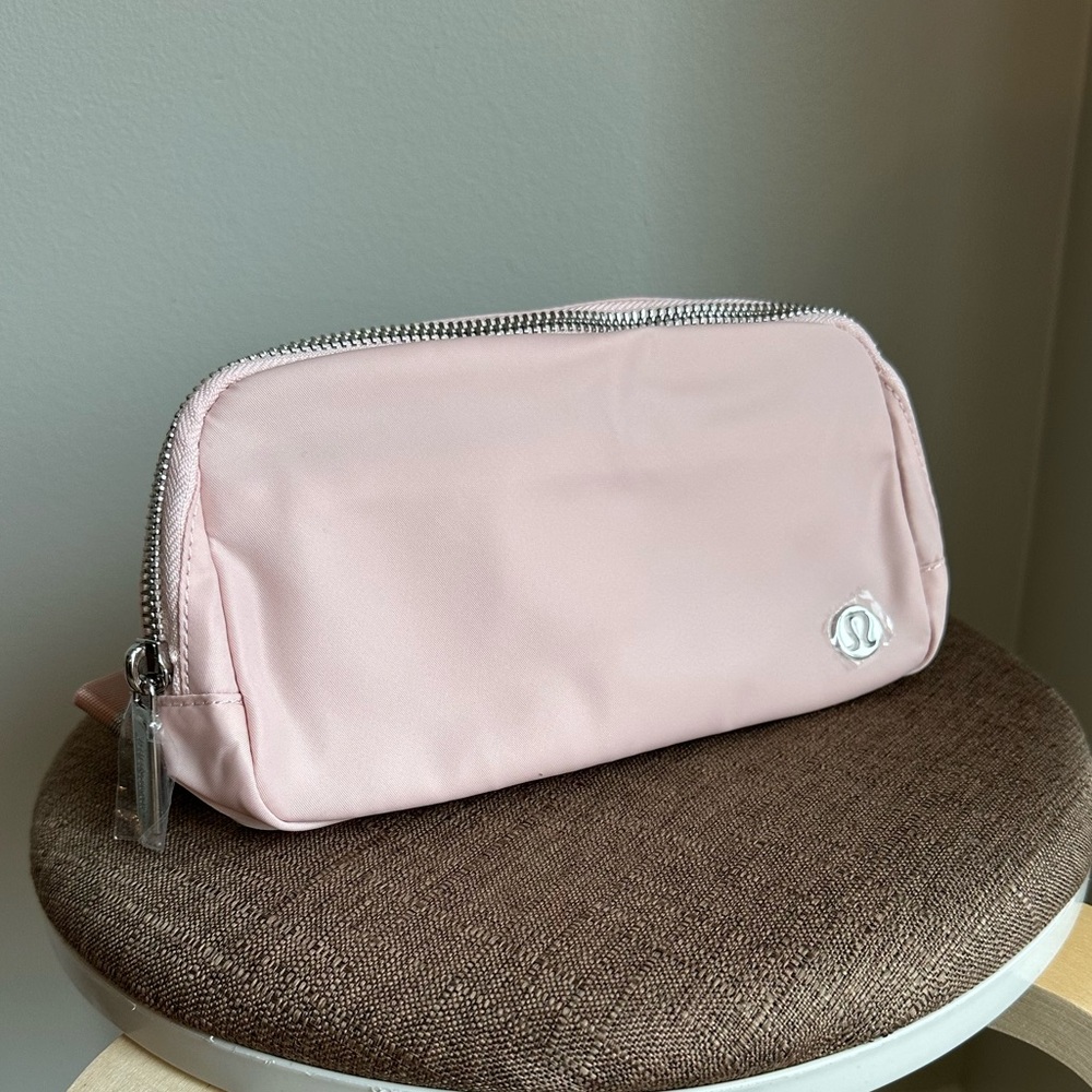 Lululemon Wordmark Belt Bag 1L Pink Mist